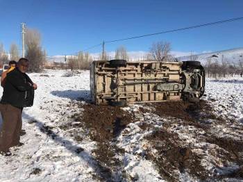 Devrilen Minibüsün Boş Olması Yaşanabilecek Facianın Önüne Geçti
