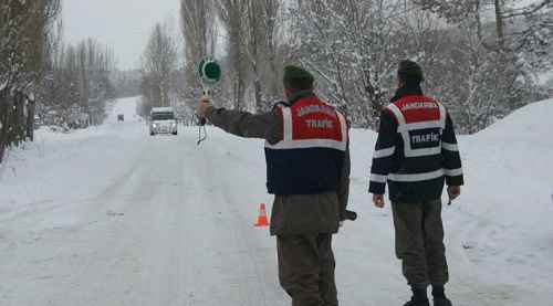 Dikkat! Jandarma tek tek durduruyor
