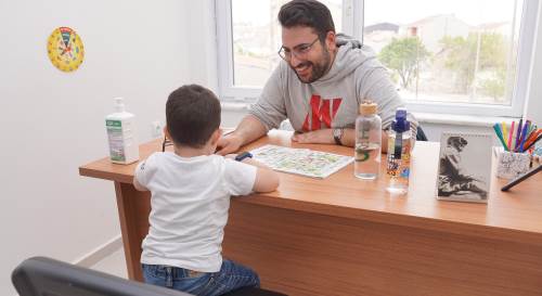 Dil ve konuşma terapisi merkezi çok sevildi