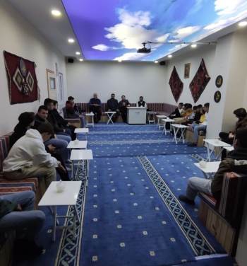 Din Görevlileri İle Gençlerin Buluşması Devam Ediyor

