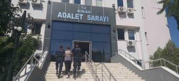 Dinar’Da Hapis Cezasıyla Aranan Şahsı Jandarma Yakaladı
