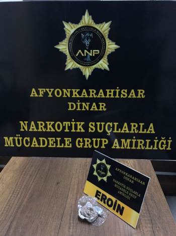 Dinar’Da Polis Düzenlediği Operasyonda Eroin Ele Geçirdi
