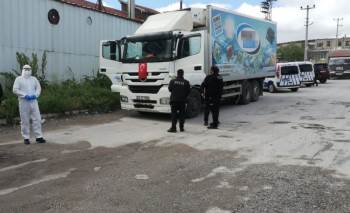 Dinlenmek İçin Arka Koltuğa Geçen Sürücü Hayatını Kaybetti
