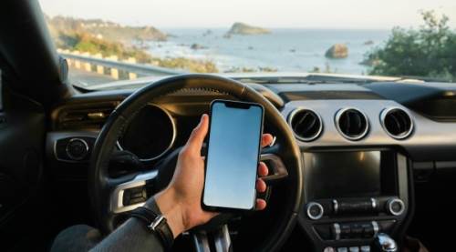 Direksiyonda telefonun bedeli ağırlaşıyor: Ehliyet gidebilir!