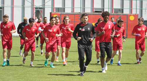 Dış dünyaya kapılar kapalı