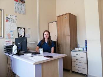 Diş Tabibi Büşra Ünal Hasta Kabulüne Başladı
