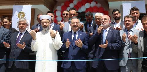 Diyanet İşleri Başkanı Erbaş, Eskişehir'deki açılışa katıldı!