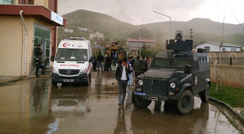 Diyarbakır'da güvenlik güçlerine hain tuzak!