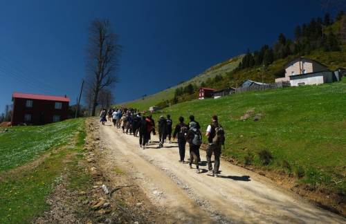 Doğaseverler Dikmen Tepe’de Sakarya’nın zirvesine yürüdü