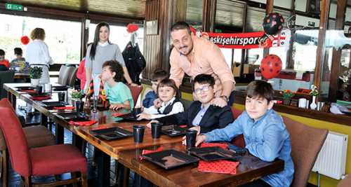 DOĞUM GÜNÜ VE GALİBİYET KUTLANDI