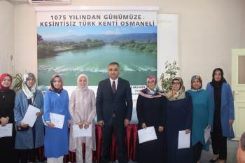 Dokuma Ve Dikiş Kursun Tamamlayanlara Sertifikaları Verildi
