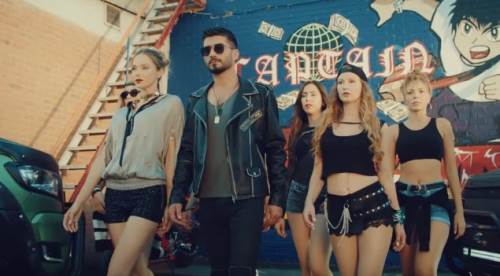 Dolandırıcıları dolandıran çete üyesi, popstar oldu!