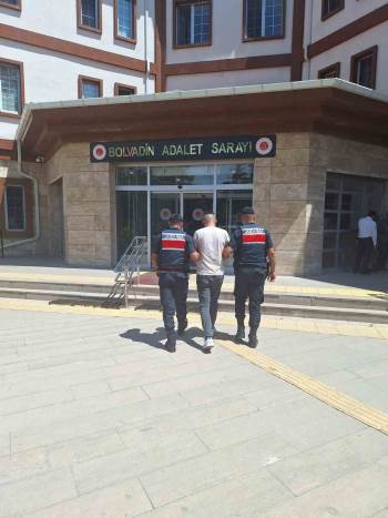 Dolandırıcılık Suçundan 6 Yıl 8 Ay Hapis Cezasıyla Aranan Şahıs Yakalandı
