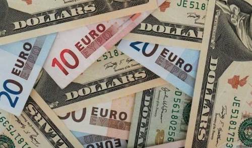 Dolar ve Euro haftaya durgun girdi 