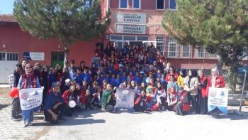 Dpü Damla Topluluğu’Ndan Gökçeler İlk Ve Ortaokulu’Na Ziyaret
