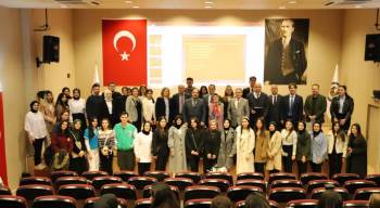 Dpü’De “Edebiyatımızın Zarif Kalemleri Kadın Şairler” Başlıklı Panel
