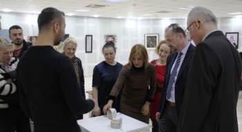 Dpü’De “Modern Zamanda Kadın” Konulu Sergi
