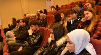 Dpü’De “Teori Ve Pratiğin Çelişkisinde İnsan Haklarının İmkanı” Etkinliği
