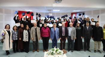 Dpü’De Bilge Annelerin Mezuniyet Heyecanı

