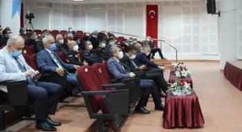 Dpü’De Deprem Çalıştayı
