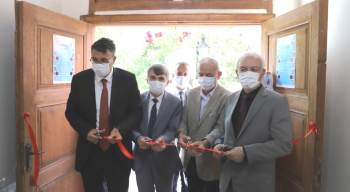 Dpü’Den 15 Çini Sanatçısına Saygı
