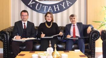 Dpü’Den Ailelere Dijital Eğitim
