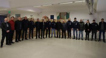 Dpü’Den Deprem Bölgesine Kıyafet Ve Battaniye Yardımı
