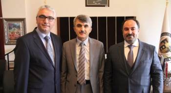 Dpü Fen Edebiyat Fakültesinde Devir Teslim Töreni
