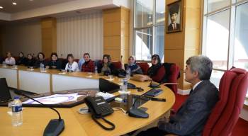 Dpü’Nün “Anne Üniversitesi” Projesinde İlk Ders Verildi
