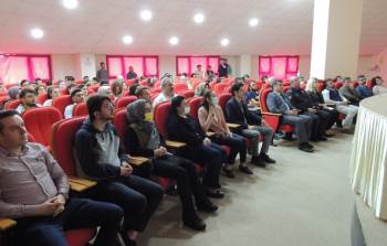 Dpü Tavşanlı Meslek Yüksekokulu’Nda " El Ele Güvenli Geleceğe" Konferansı
