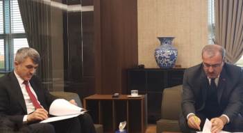 Dpü Üç Kamu Kuruluşuyla Eğitim İş Birliği Protokolü İmzaladı
