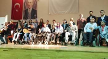 Dpü Ve Tsd’Dan ‘Şahikalar Diyarı’ Adlı Tiyatro Gösterisi
