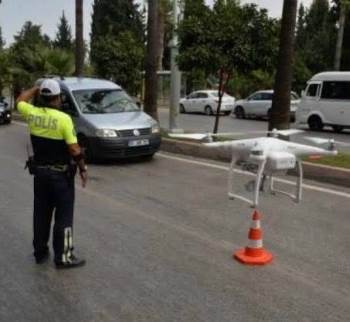 Dron Denetimlerine 12 Sürücü Takıldı
