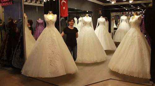 Düğün sezonu piyasaları canlandırdı