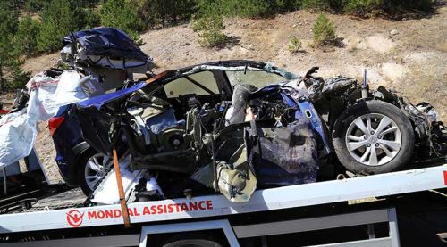 Düğün yolunda feci kaza: 5 ölü