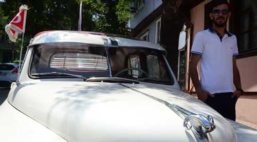 Düğünlerde klasik otomobillere yoğun ilgi