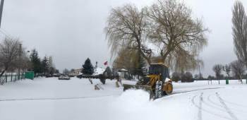 Dumlupınar Belediyesi’Nden Karla Mücadele Seferberliği
