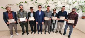 Dumlupınar’Da  Deprem Bölgesinde Görev Alan Müftülük Personeline Başarı Belgesi
