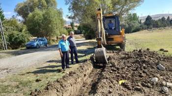 Dumlupınar’Da Mezarlık Çevre Duvarı Çalışması
