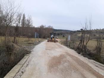 Dumlupınar’Da Mezarlık Yolu Tamam
