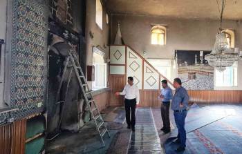 Dumlupınar Kızılca Köyü Camiinin Mihrap Bölümünde Yangın
