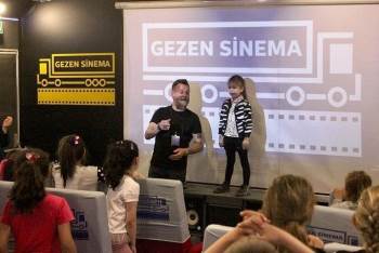 Dumlupınar’Lı Çocuklar Beyaz Perdeyle Tanıştı
