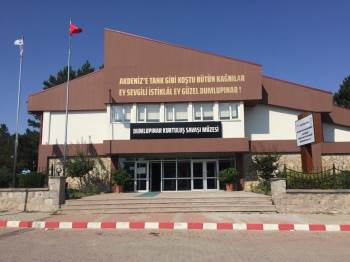 Dumlupınar Müzesi’Nin Dış Cephesi Yenilendi
