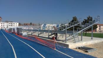 Dumlupınar Stadında Portatif Tribün Çalışmaları Başladı
