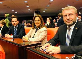 Dumlupınar Stadyumunun Tribün Ve Emet Gençlik Merkezi İhaleleri Yapıldı
