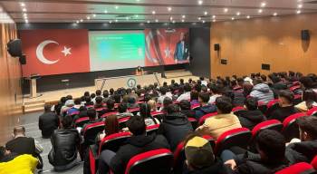 Dumlupınar Üniversitesinde 50 Bin Öğrenciye Aynı Anda Bağımlılıklarla Mücadele Eğitimi
