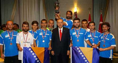 DÜNYA KUPASI’NDA HEYECAN DEVAM EDİYOR