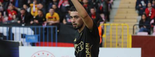 Duran topları Kaan kullandı