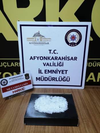 Durdurulan Araçtan Uyuşturucu Çıktı
