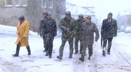 Düşen uçağın kara kutusu aranıyor